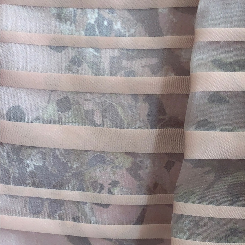 Dress - Picture 3 of 5